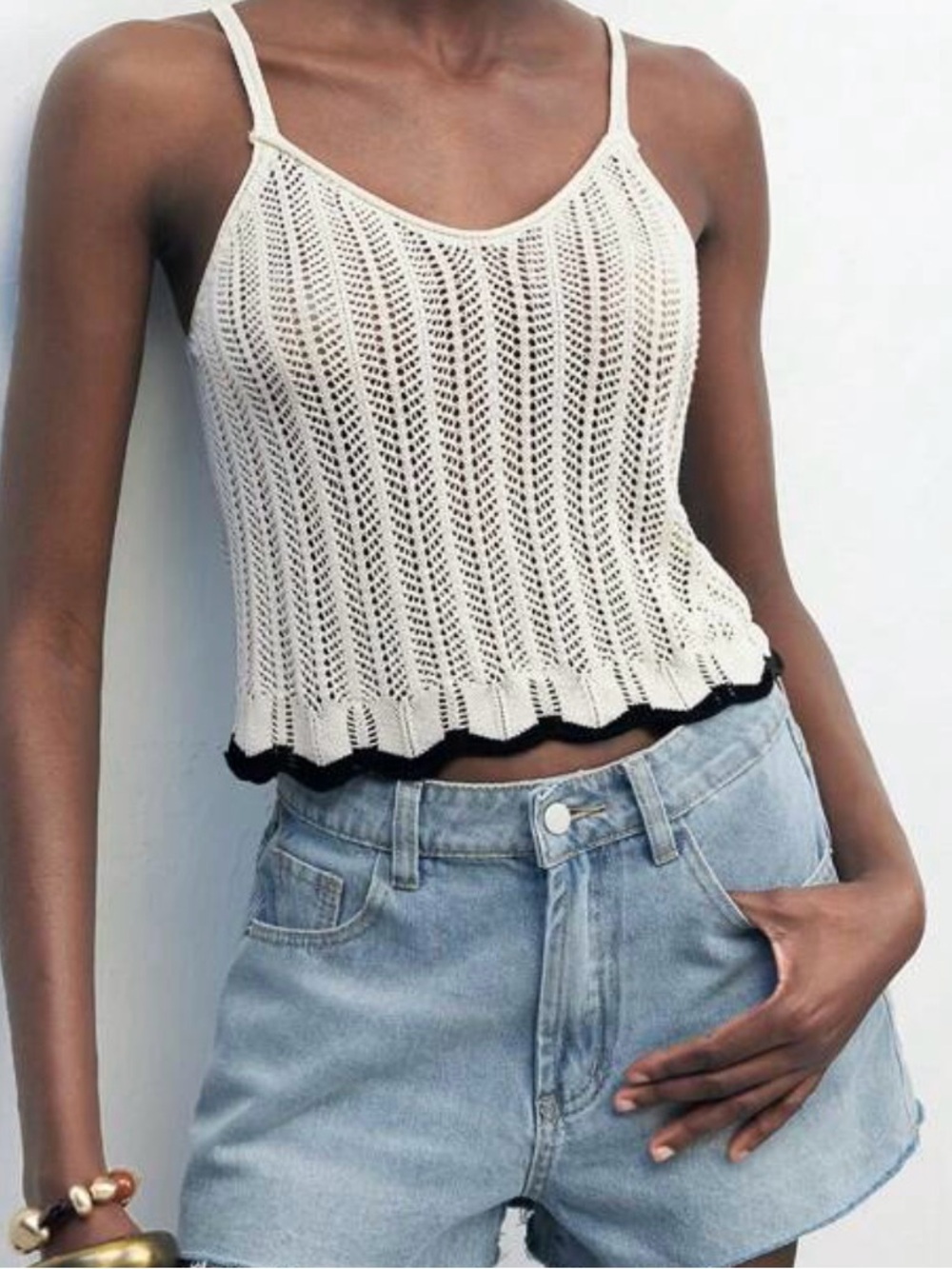NEW Zara spaghetti strap crochet knit cami top in cream black scalloped hem